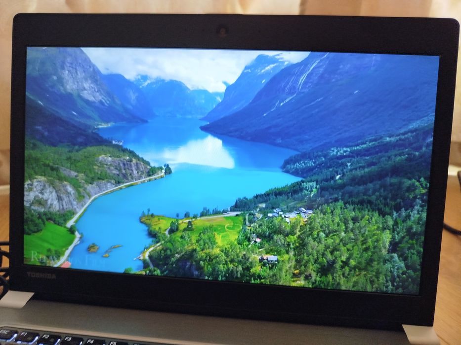 Супер ноут Toshiba Portege Z30-A/Проц.Intel Core i5 до 2.7Ghz/Ekран 13.3" Full HD 1920×1080/Ram 12Gb/Rom m2SSD128Gb/video 4k