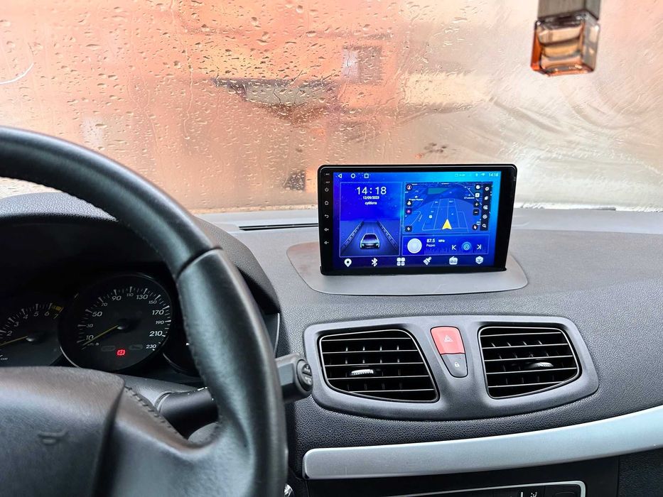 Auto Rádio Renault Megane 3  Ano 2008 até 2014