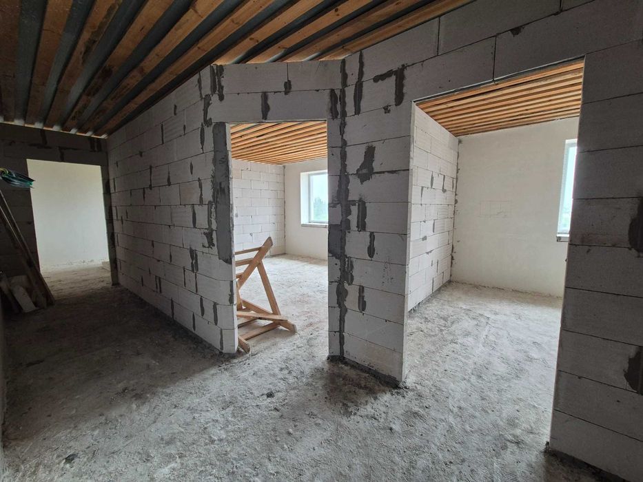 Продам 2-кімнатну квартиру з можливістю перепланування у 3к, можна частково у розстрочку