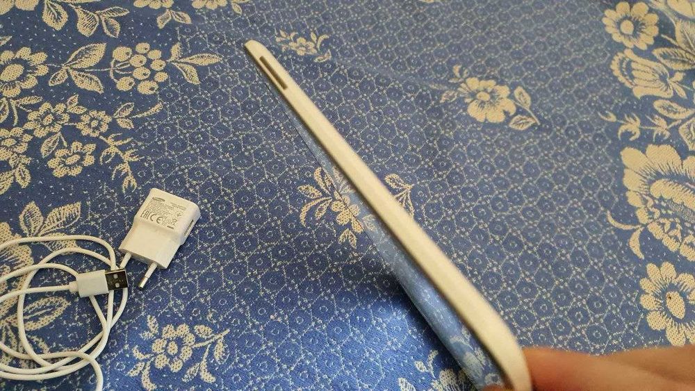 Планшет Samsung Galaxy Tab 16Gb Диагональ 10.1"