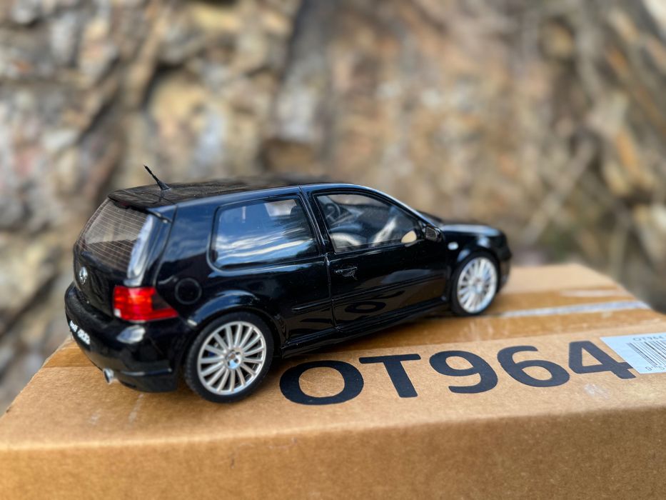 Ottomobile volkswagen golf r32