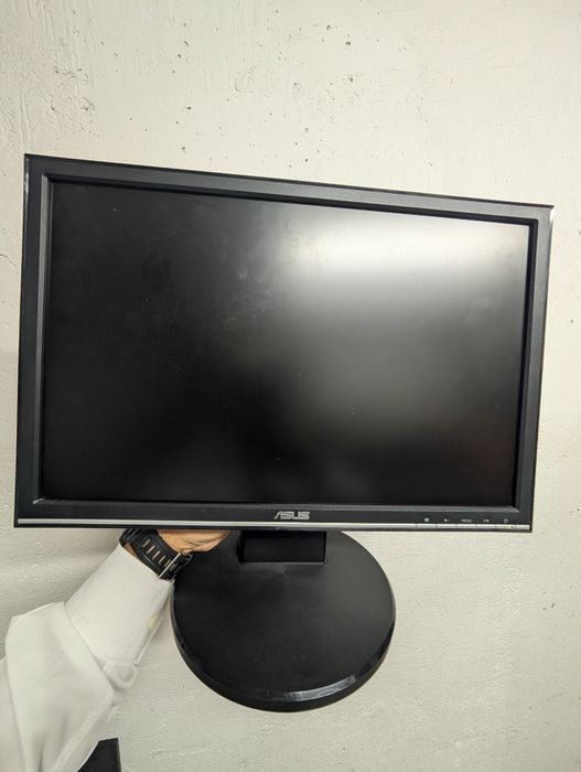 Monitor 19,5 polegadas Asus VW195S VGA Usado a funcionar...