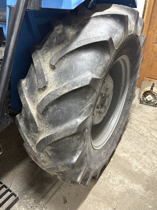 Sprzedam opony 480/70/30 firestone