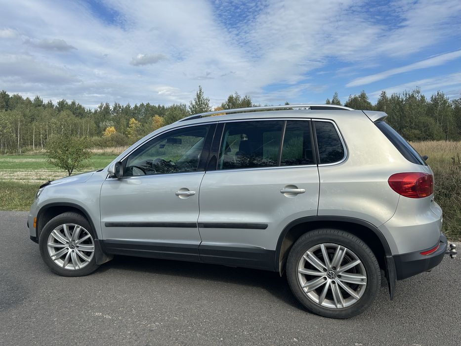 Продам автомобіль Volkswagen Tiguan