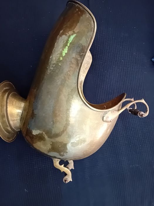 Balde de cinzas em cobre