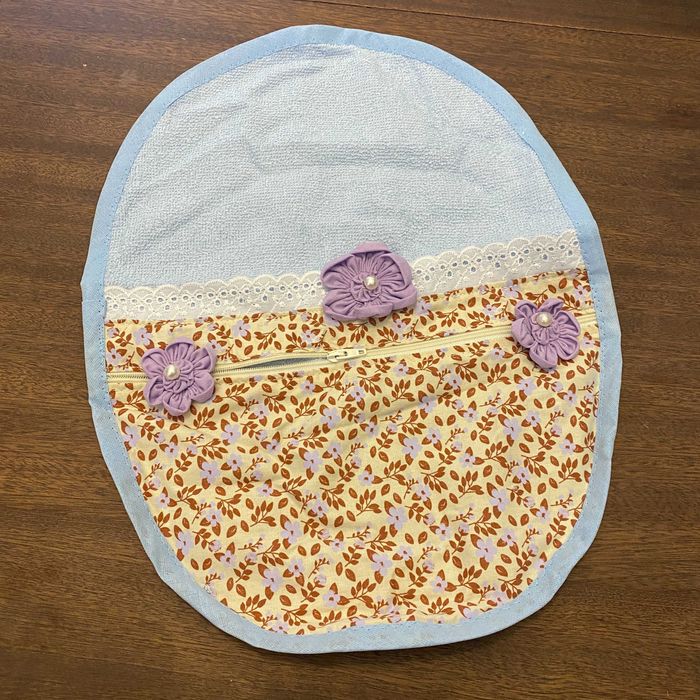 Toalha pequena com bolso