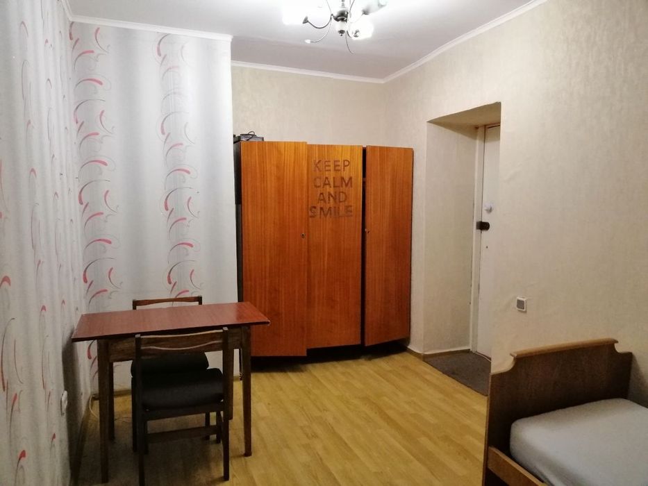 Оренда затишної кімнати в гуртожитку Відінська.
