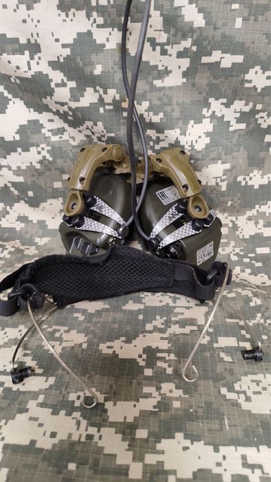 Кріплення AXL карбонові для  PELTOR, OTTO, SORDIN на рельси ARC,M-LOK,