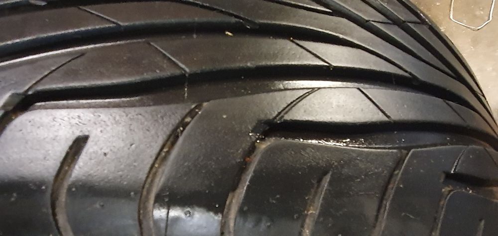 Pneu  Maxxis 215/55ZR16