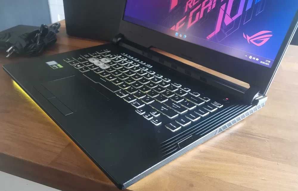 ASUS   R.O.G. STRIX G531 i5-9300H GTX1650 SSD-256GB 15,6"FHD IPS 120Hz
