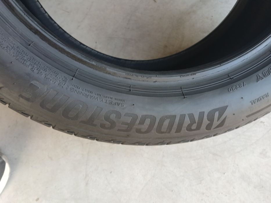 2 pneus 225 50 r17 Bridgestone