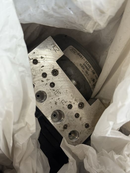 Ремонт блоків abs до FORD transit connect, kuga