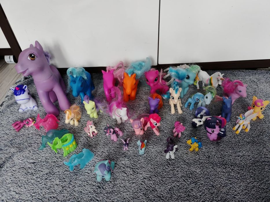 Duży zestaw kucyków pony, jednorożce, lampka jednorożec
