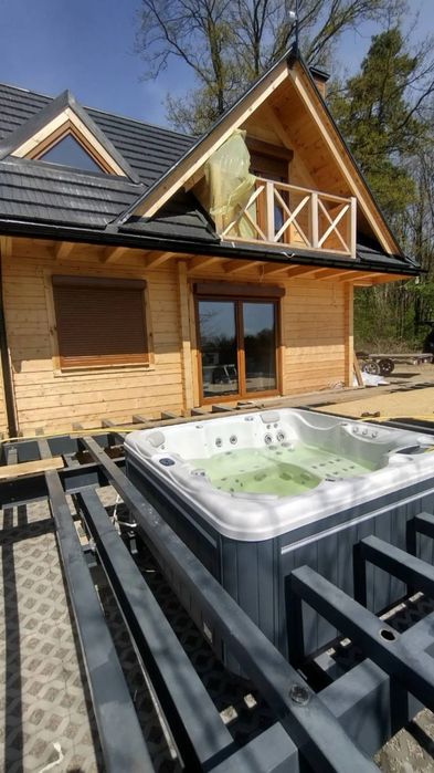 Jacuzzi 3 osobowe, całoroczne.
