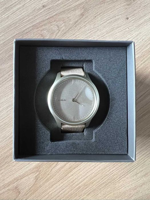 Garmin Vivomove Style różowozłoty