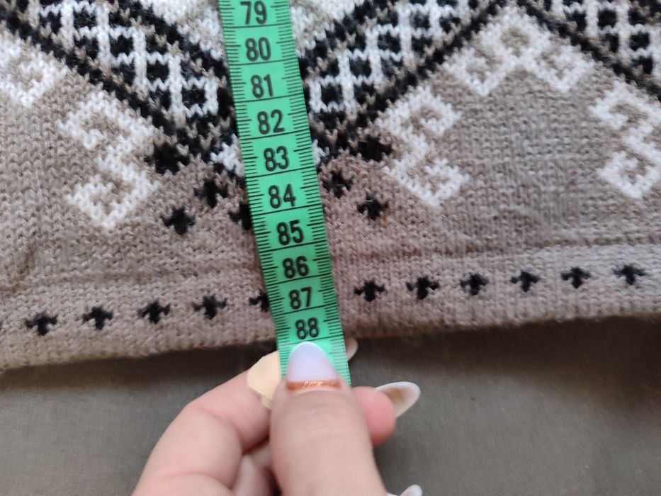 Продам платье теплое