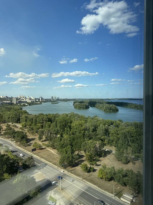 Продам квартиру ЖК Маршал 5-вікон