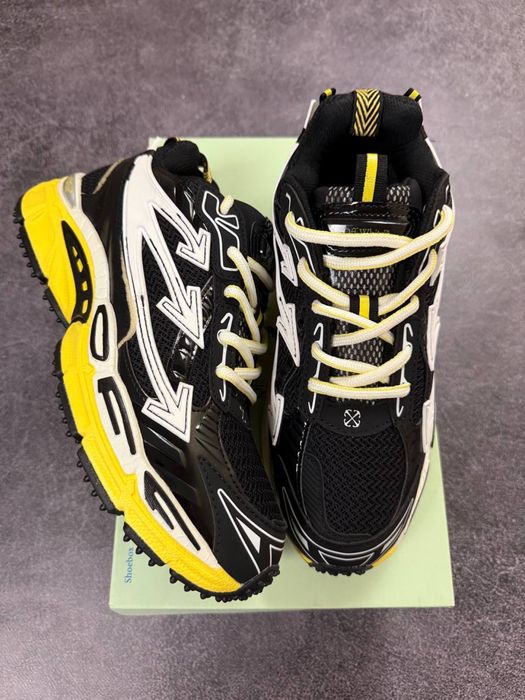 Off White Be Right Back Black Yellow
