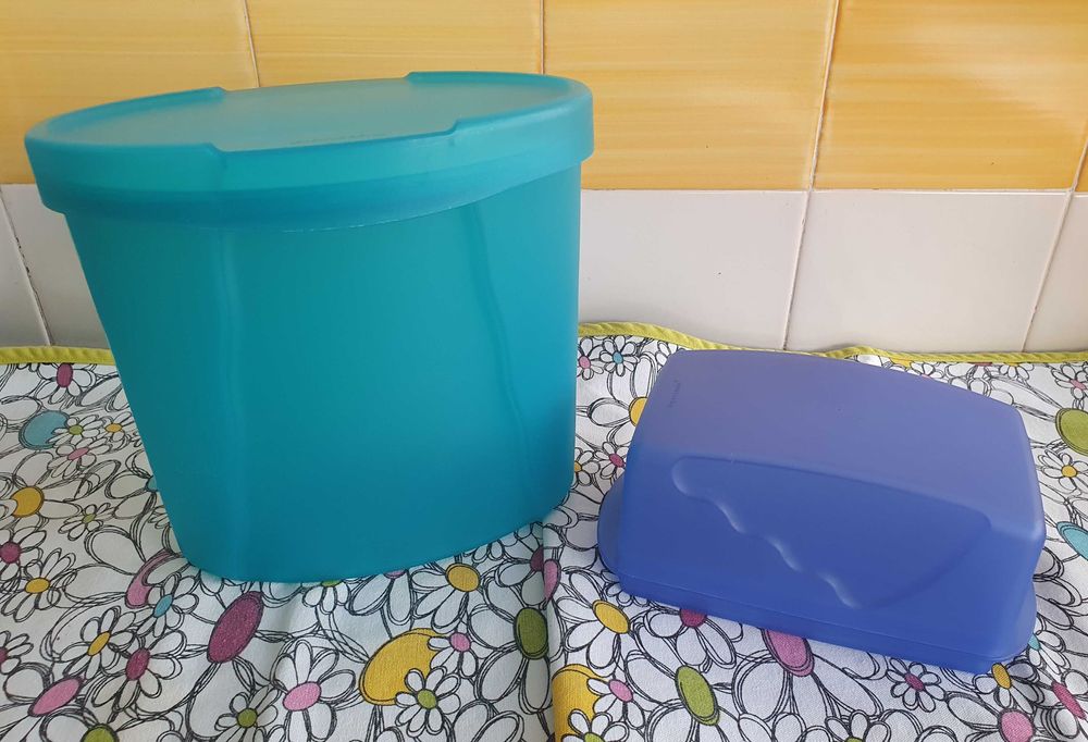 Manteigueira e caixa para cereais da Tupperware