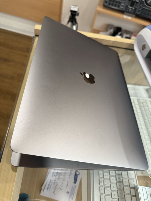 Macbook Pro 15 i7 2019