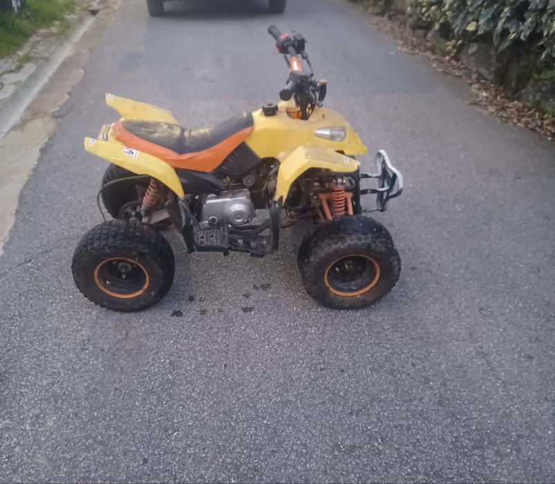 Moto 4 110 cm A GASOLINA