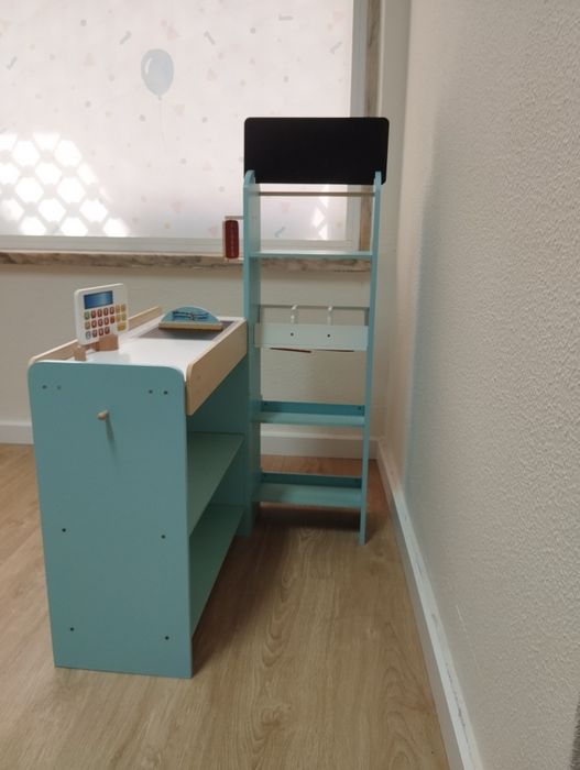 Brinquedos para crianças em madeira