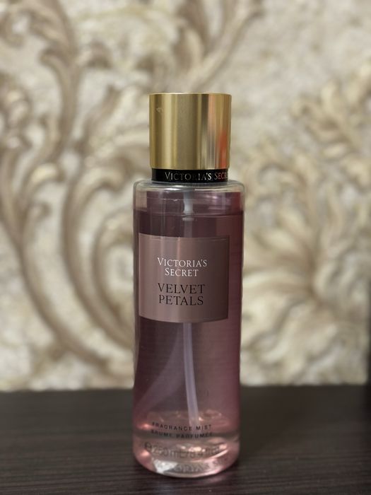 Спрей для тіла Вікторія Сікрет / Victoria’s Secret Velvet Petals