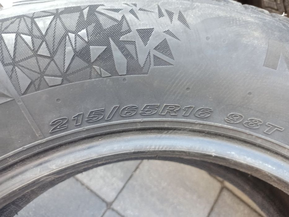 Зимняя резина ПАРА 215/65 R16 Nexen Winguard SUV