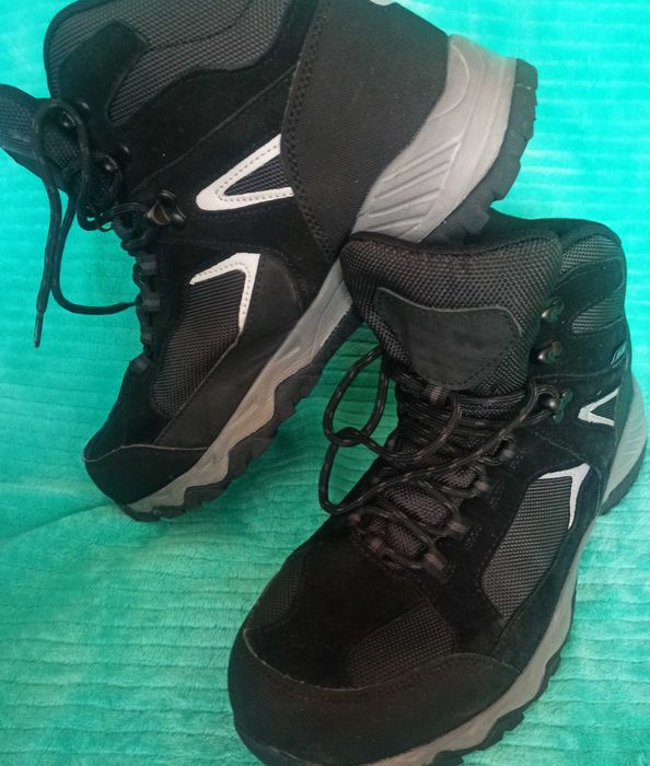 Трекінгові кросівки Crane Розмір 44 в новому стані