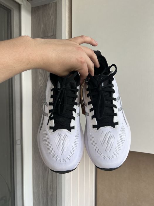 44 | Чоловічі бігові кросівки Asics GEL-Kayano 31
