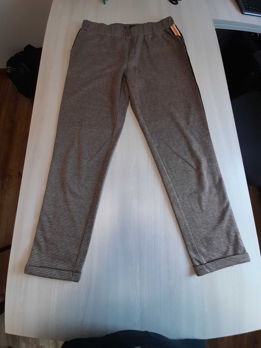 Spodnie damskie CROPP w pepitkę
