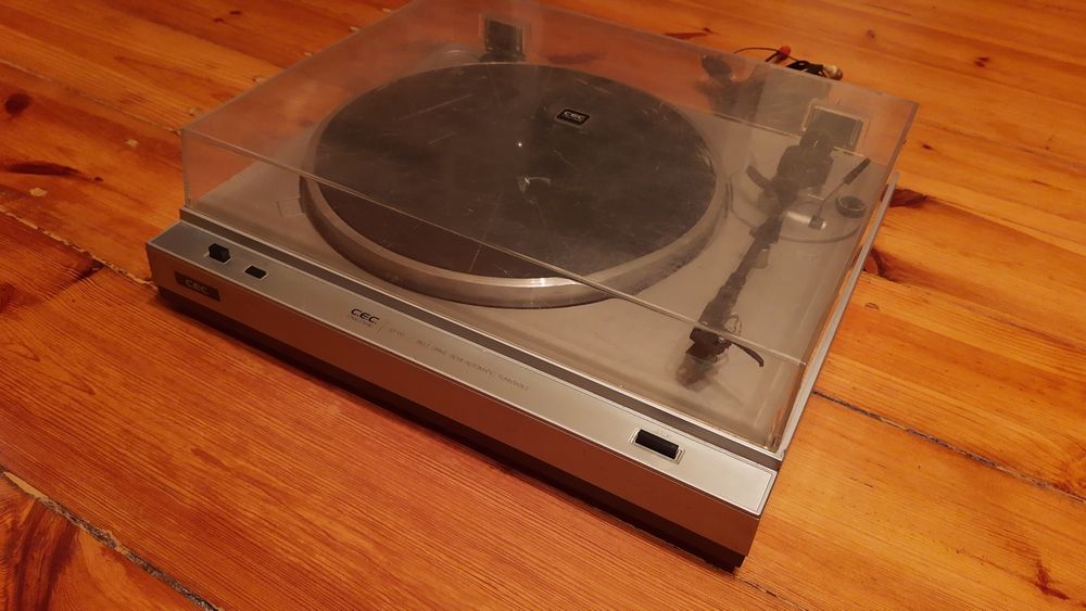 Gramofon C.E.C. ST 110 Chuo Denki