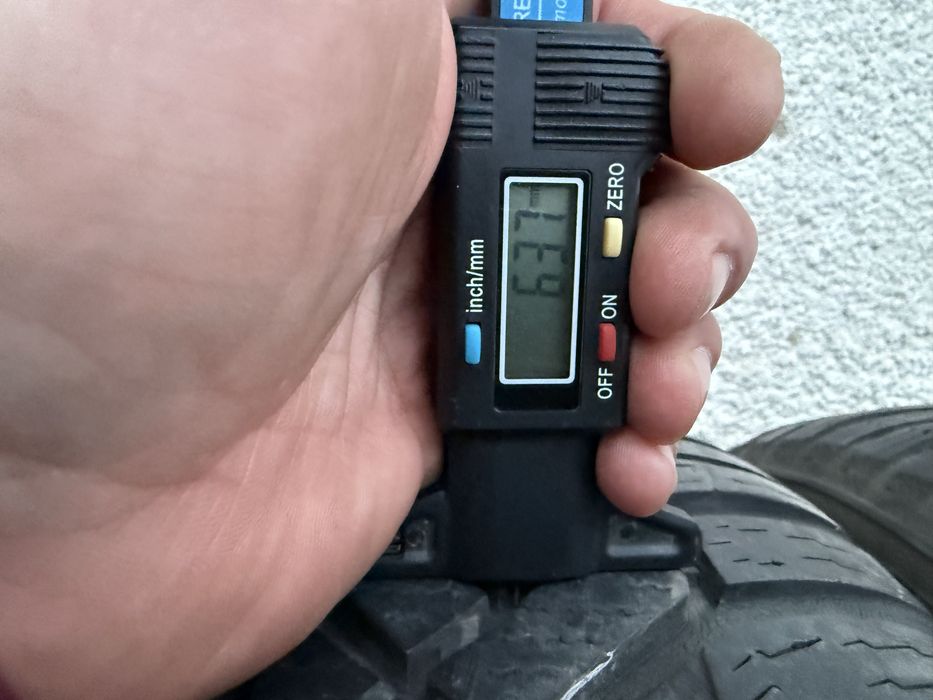 Резина Шини 205/55 R16 Nokian weatherproof