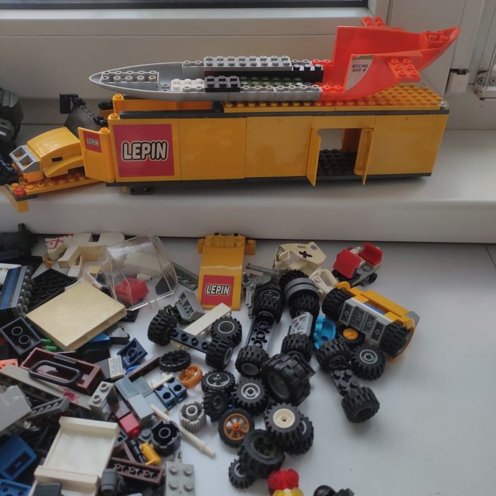 Конструктор аналог Лего 2.25кг