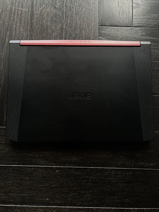 Acer Nitro 5 / i5-9300H / GTX 1650  /