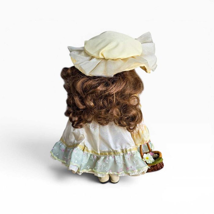 Boneca Porcelana Leonardo Collector’s “Rebecca” – 30 cm