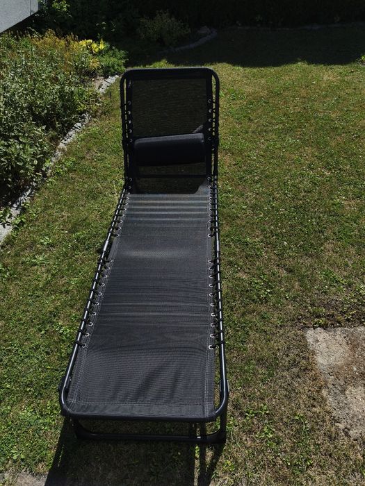 leżak ogrodowy czarny