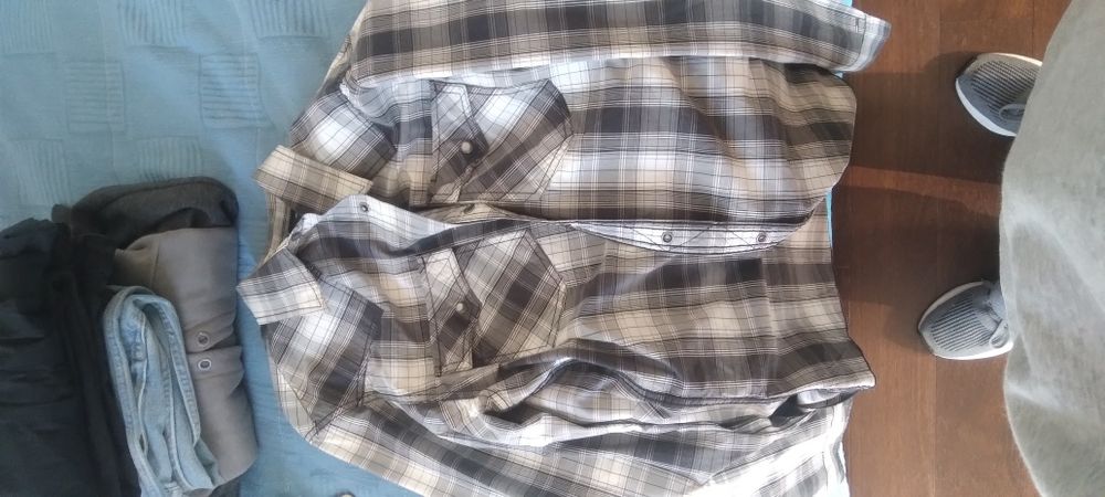 Camisa Tommy Hilfiger em perfeito estado