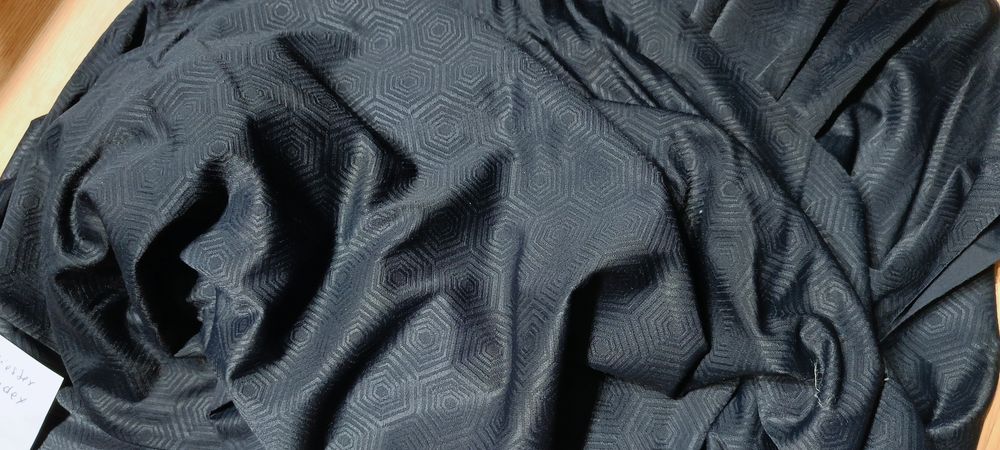 Materiał, kupon granatowej dzianiny