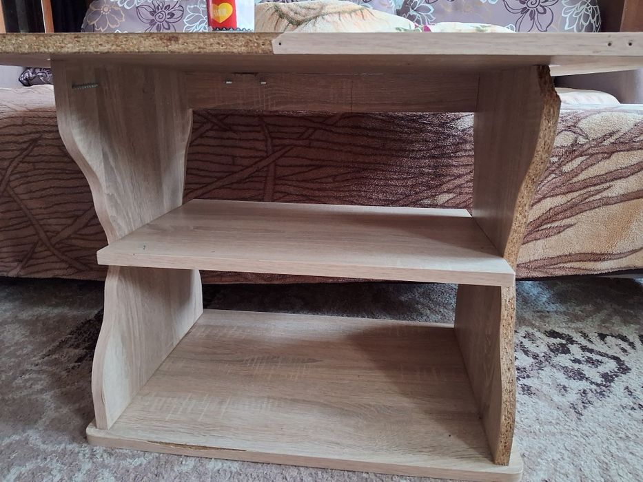 Продам журнальный столик