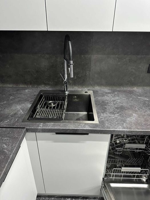 Здам в оренду двокімнатну квартиру на Зеленій (біля Арсену)