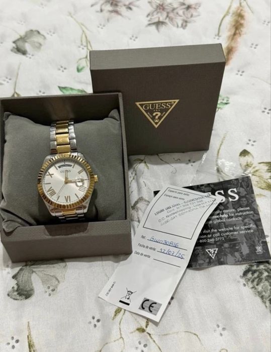 Relogio com data GUESS
