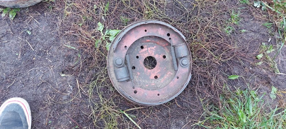 UAZ most wał napędowy bęben tarcza kotwiczna szczęki siedzenia drzwi