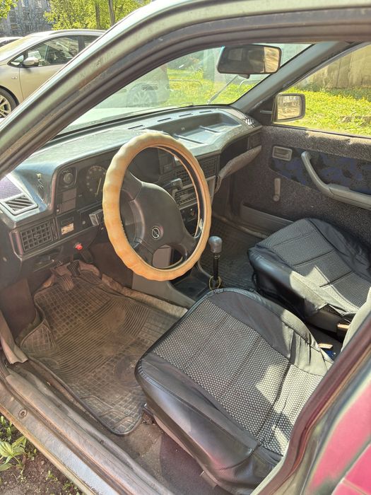 Продаю власне авто.  Opel Kadett.