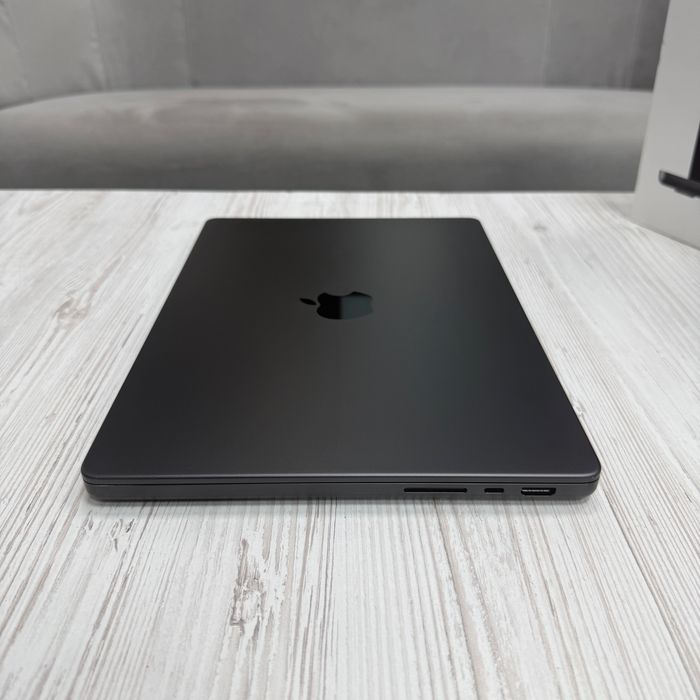 macbook m4 pro 14 - Купити електроніку - Ціни на OLX.ua