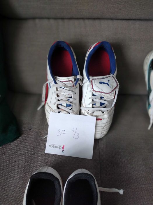 Puma Buty korki r. 37