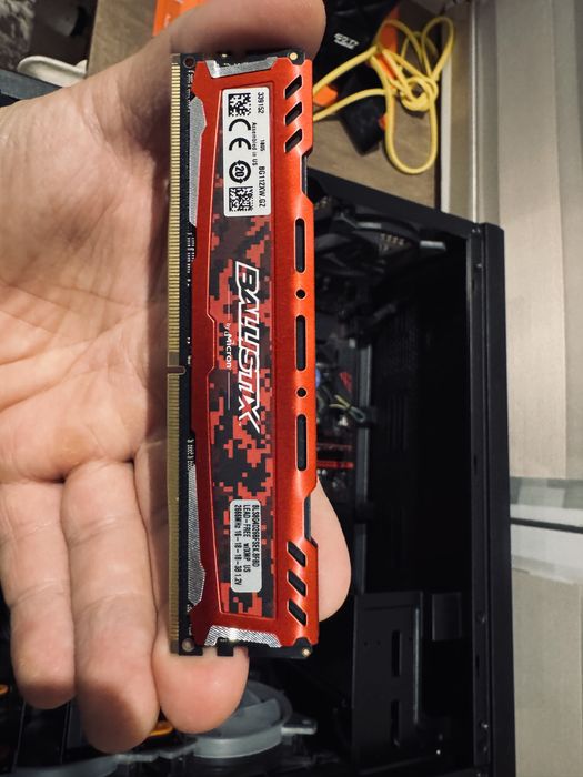 PC I5 8gen, GTX1060, 16bg ram
