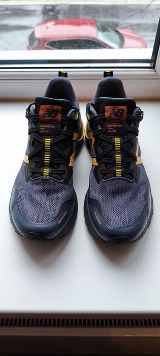 кросівки New Balance
