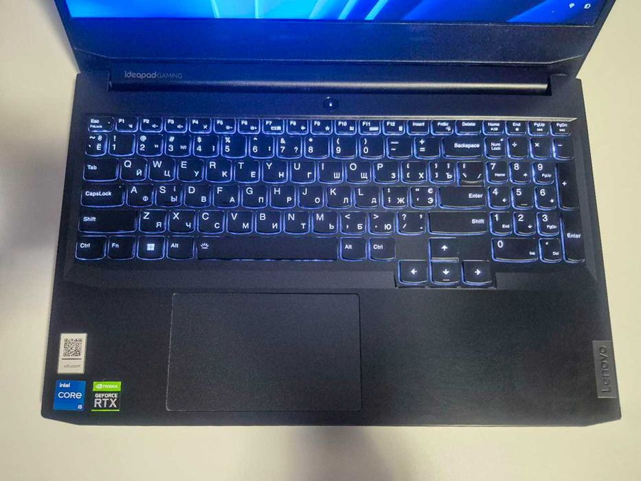 Ноутбук ігровий Lenovo Gaming 3 15IHU6 Shadow Black