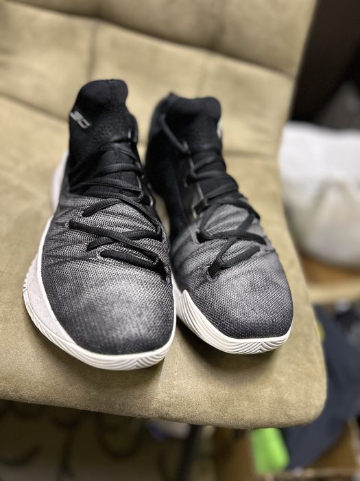 Кросівки баскетбольні Under Armour Curry 5